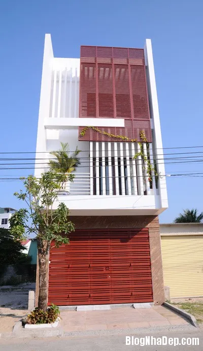 Ngôi nhà 3 tầng ngập gió ở Nha Trang