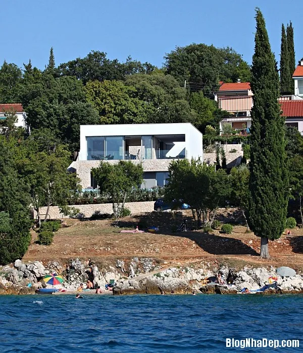 Ngôi nhà hiện đại mát mẻ được làm từ đá trên đảo Krk