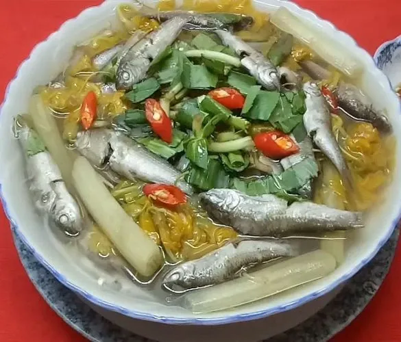 Bật mí công thức nấu món cá linh nấu canh chua thanh mát chuẩn vị miền tây