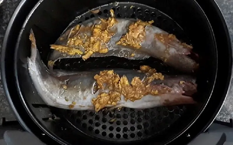 Bí quyết làm cá trê nướng nghệ thơm ngon, đậm vị, cực đơn giản