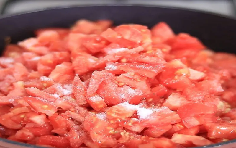 Cách làm cá mè sốt cà chua, ngon đậm đà cho bữa cơm gia đình