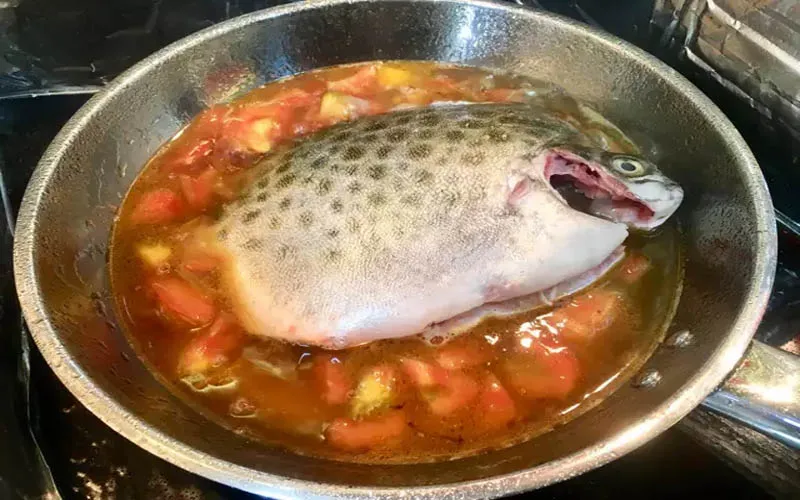 Cách làm cá nâu kho cà chua đậm đà, cực đơn giản và bắt mắt