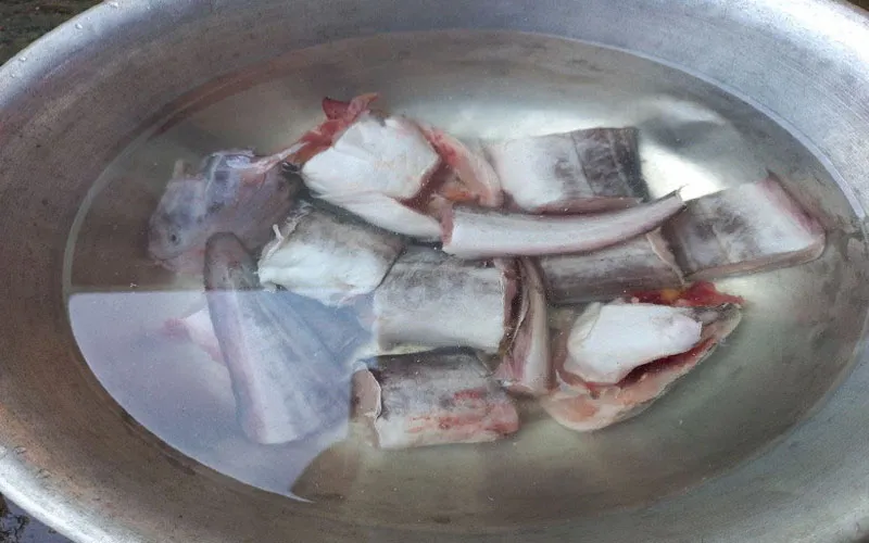 Cách làm cá ngát nấu măng chua thơm ngon, đậm đà cho bữa cơm gia đình