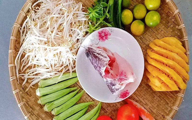 Cách làm đầu cá lóc nấu canh chua thanh mát giải nhiệt ngày hè