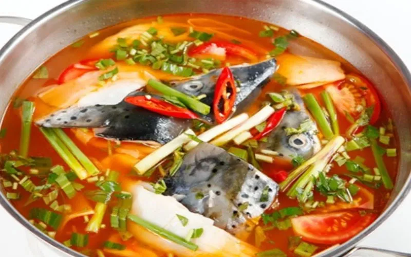 Cách làm đầu cá tầm nấu canh chua, thơm ngon chuẩn vị