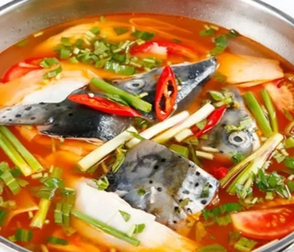 Cách làm đầu cá tầm nấu canh chua, thơm ngon chuẩn vị