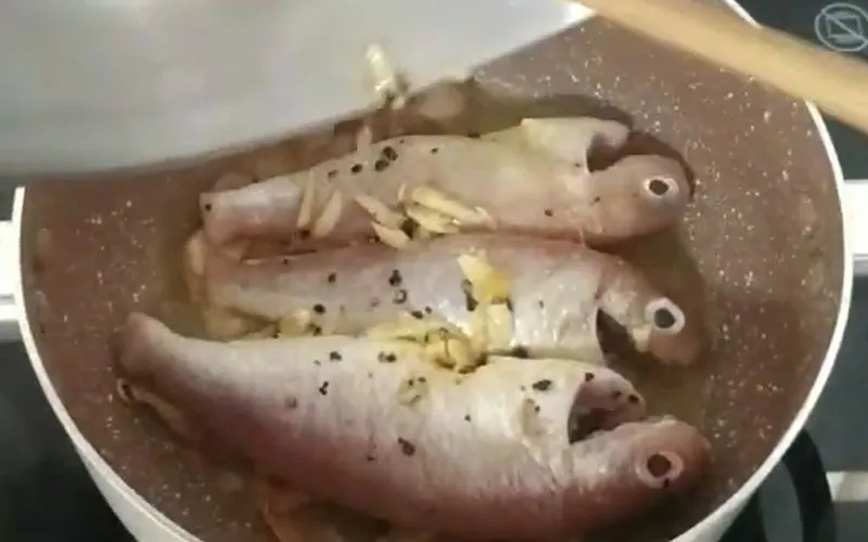 Cách làm món cá hường kho đậm đà đưa cơm
