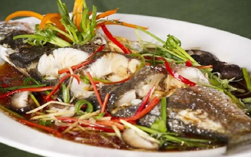 Cách làm món cá lăng hấp xì dầu đặc biệt thơm ngon