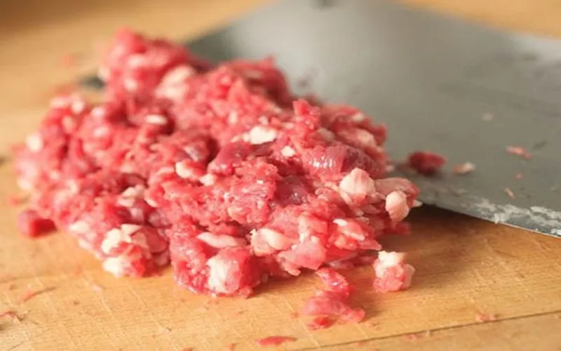 Cách nấu cháo thịt bò cho bé ăn dặm thơm ngon bổ dưỡng