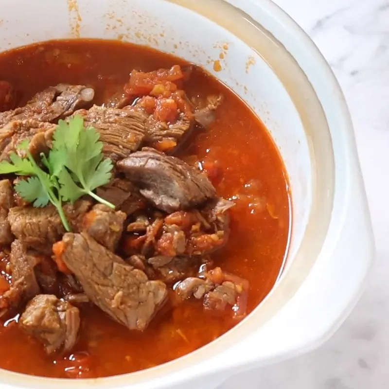 Cách nấu thịt bò hầm cà chua cực đơn giản cho vị thơm ngon