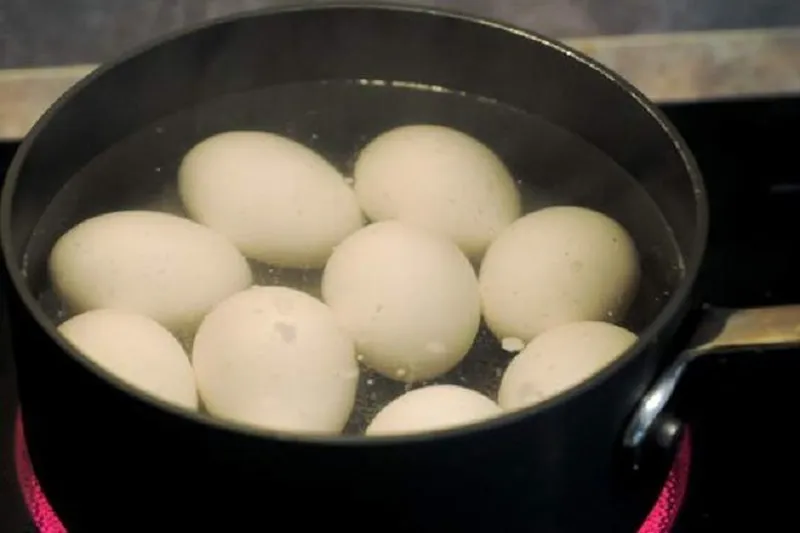 Cách nấu thịt kho trứng vịt thơm nức mũi cho cả nhà