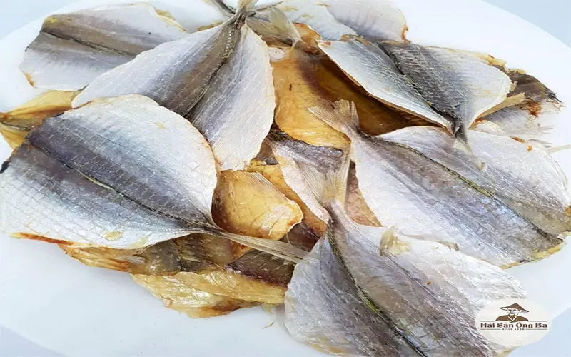 Cách nướng cá chỉ vàng bằng cồn siêu ngon và đơn giản.