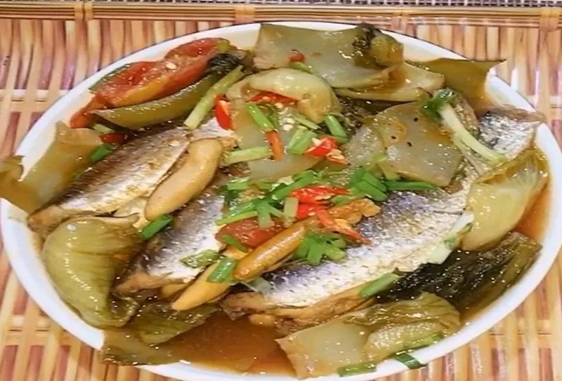 Chia sẻ bí quyết cá trích nấu canh chua cá thơm ngon chỉ trong 30 phút